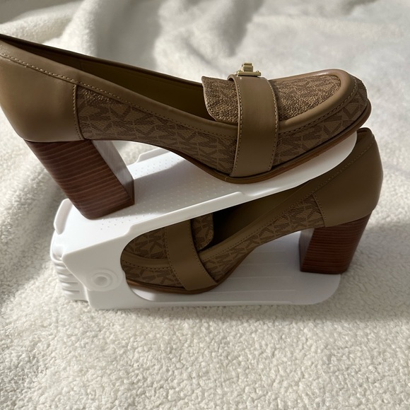 New - Picture 2 of 3